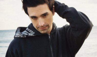 Dashboard Confessional Kembali Merilis Single Here's To Moving On